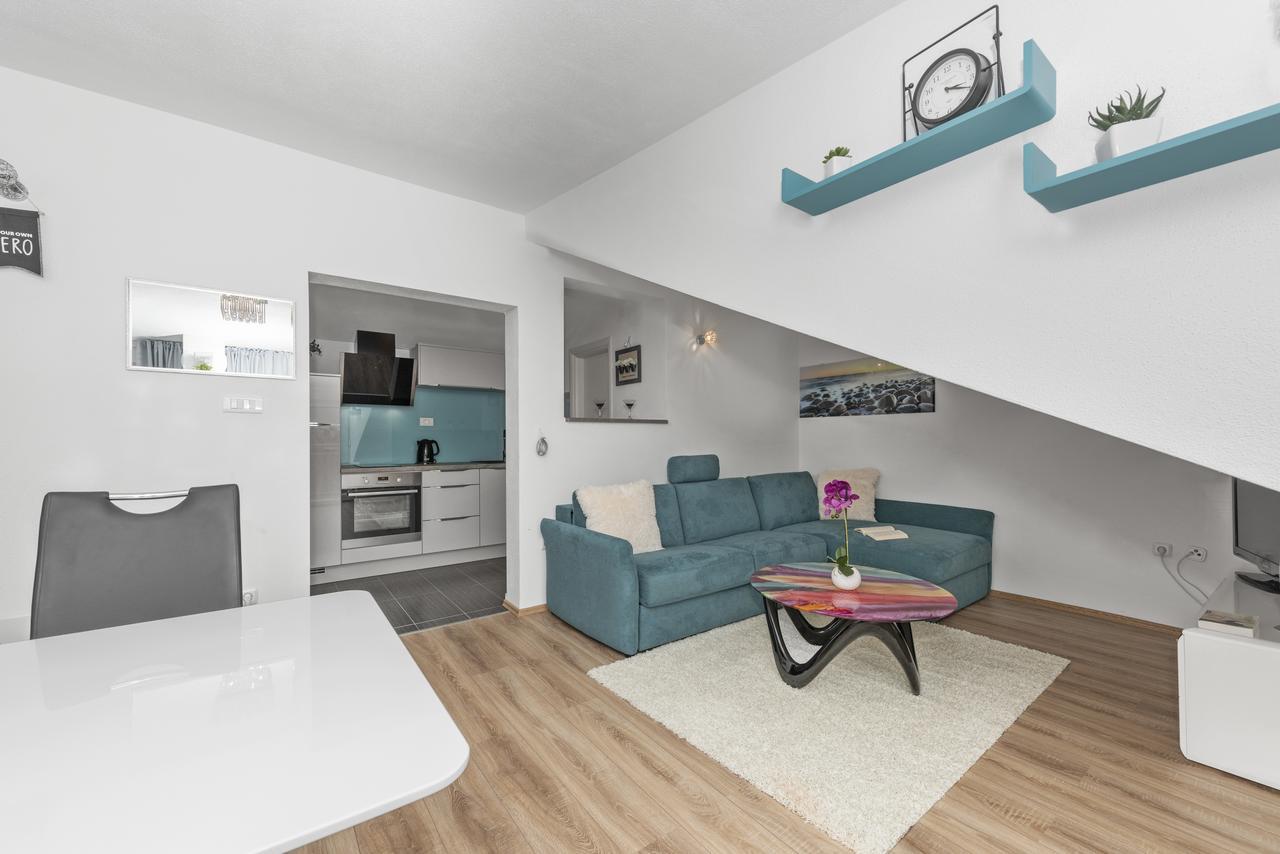 Apartment Nikola Trogir Exterior photo