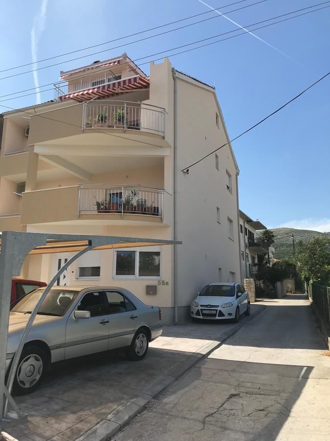 Apartment Nikola Trogir Exterior photo